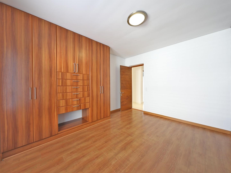 5 Bedroom Property for Sale in Baronetcy Estate Western Cape